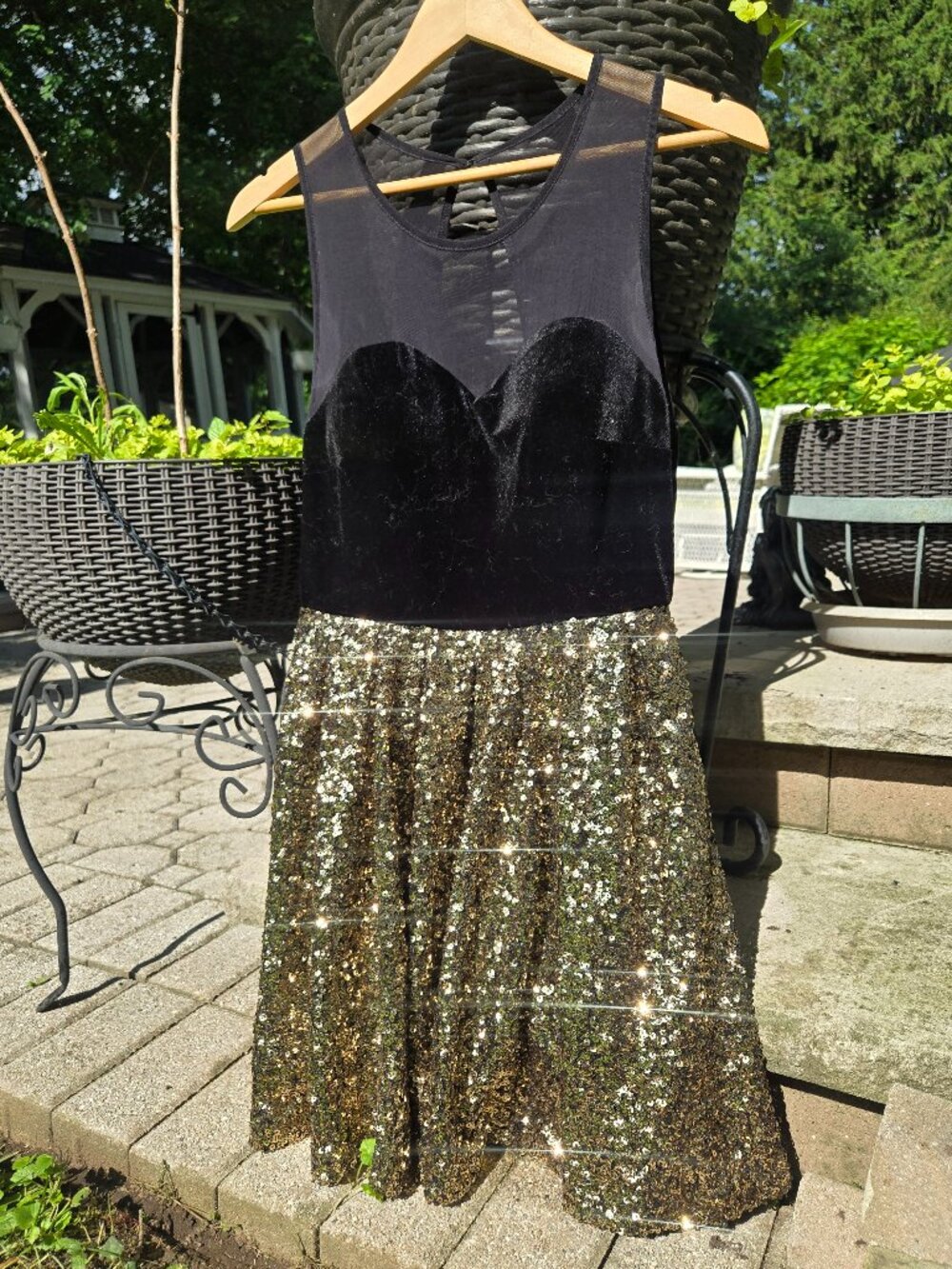NWOT Guess gold sequin mini dress size small